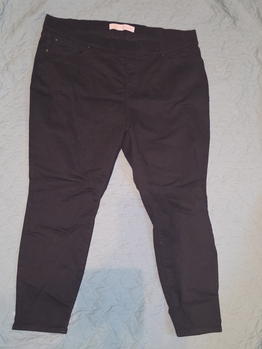 Levi's Black Women's Skinny Pants